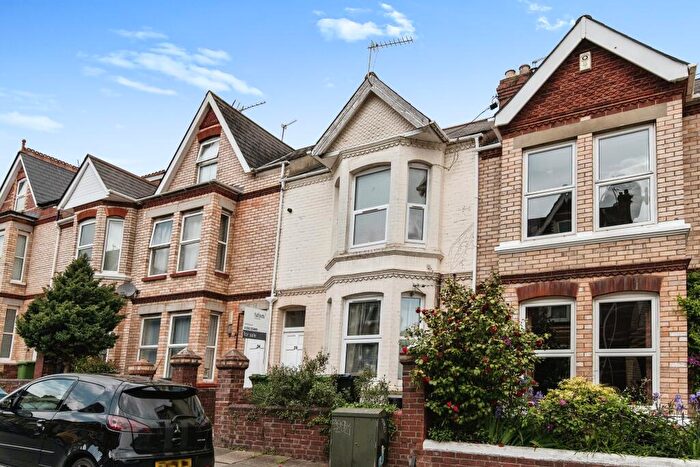 2 Bedroom Flat For Sale In Monks Road, Exeter, Devon, EX4