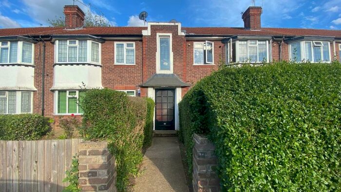 2 Bedroom Apartment To Rent In Manor Court, York Way, London, N20