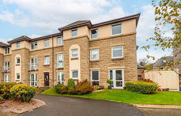 1 Bedroom Flat For Sale In Eccles Court, Stirling, FK7