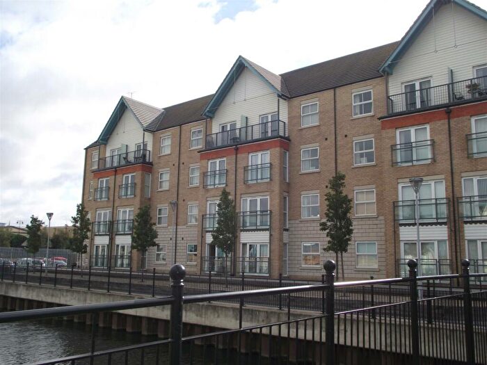 2 Bedroom Apartment To Rent In Riverside Drive, Lincoln, LN5