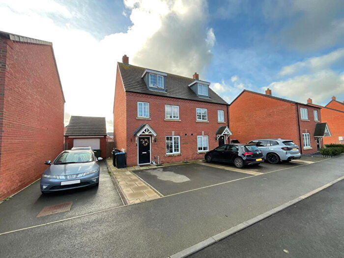 3 Bedroom Semi-Detached House For Sale In Stafford Way, Market Harborough, LE16
