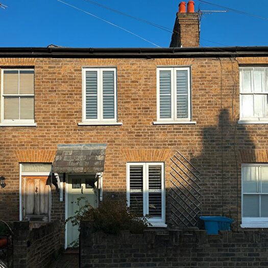 2 Bedroom House To Rent In Bexley Street, Windsor, SL4