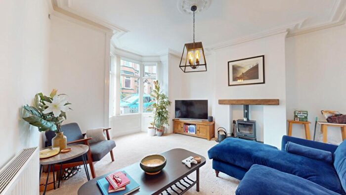 3 Bedroom End Of Terrace House For Sale In Roman Road, South Shields, Tyne And Wear, NE33
