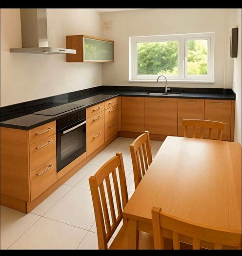 4 Bedroom Terraced House To Rent In Sunny Gardens Road, London, NW4