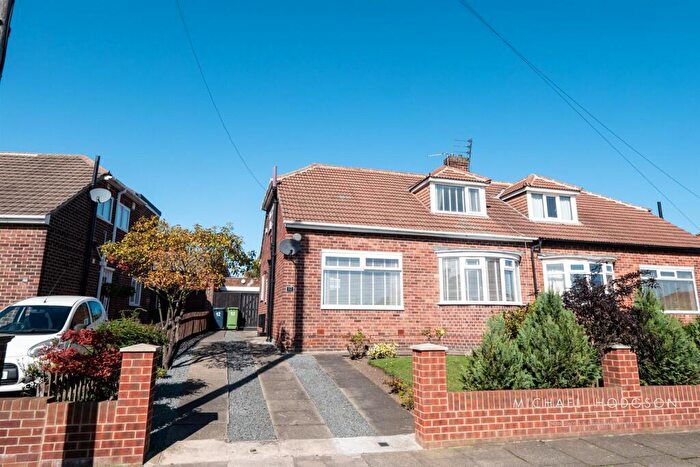 3 Bedroom Semi-Detached House For Sale In Wavendon Crescent, High Barnes, Sunderland, SR4