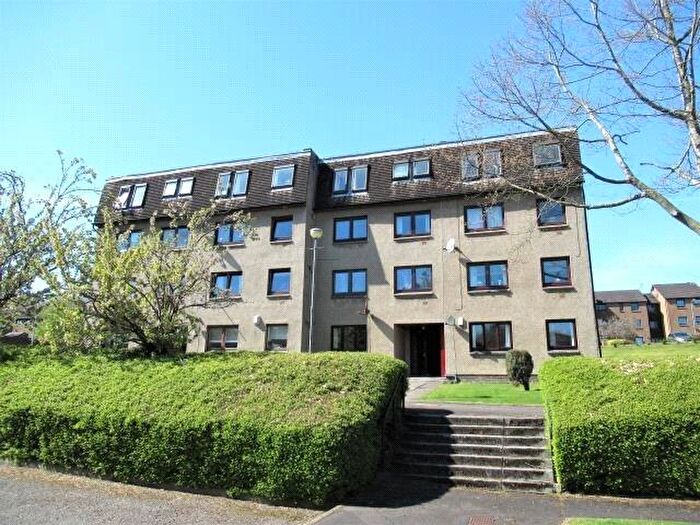 2 Bedroom Flat To Rent In Fortingall Avenue, Glasgow, G12