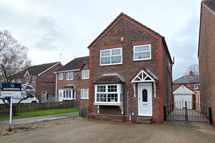3 Bedroom Detached House For Sale In Carrfields, Goole, DN14