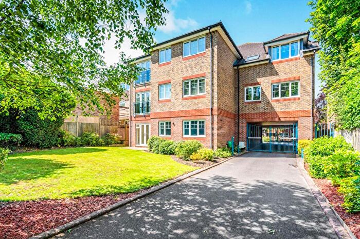 2 Bedroom Flat To Rent In Albion Road, Sutton, SM2