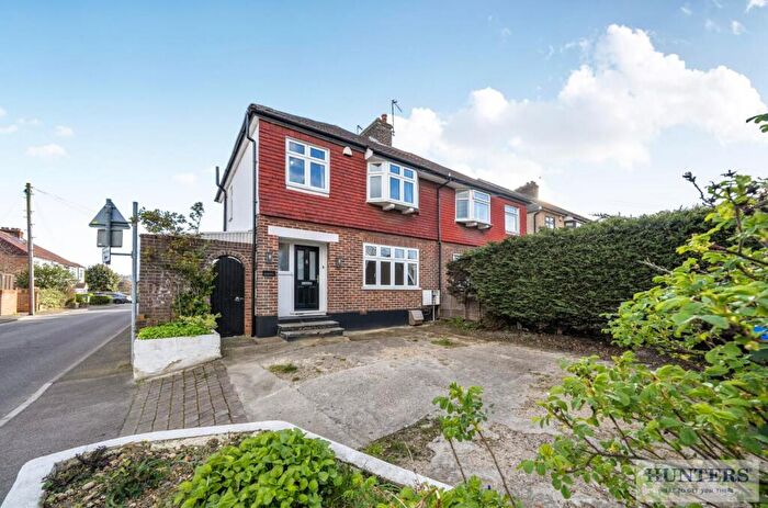 3 Bedroom Semi Detached House For Sale In Mayplace Road East, Bexleyheath, DA7