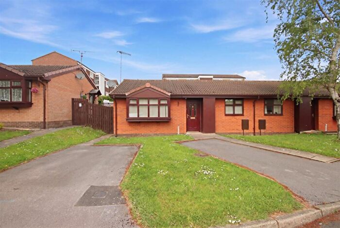 2 Bedroom Semi-Detached Bungalow For Sale In Rednall Close, Chesterfield, S40