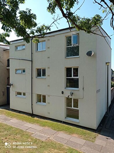 2 Bedroom Apartment To Rent In Mandarin Way, Gosport, Hampshire, PO13