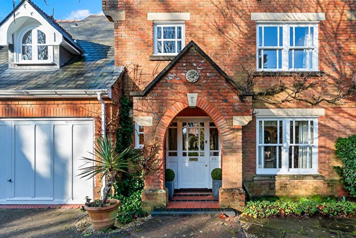 4 Bedroom End Terrace House For Sale In Upper Walk, Virginia Park, Virginia Water, Surrey, GU25