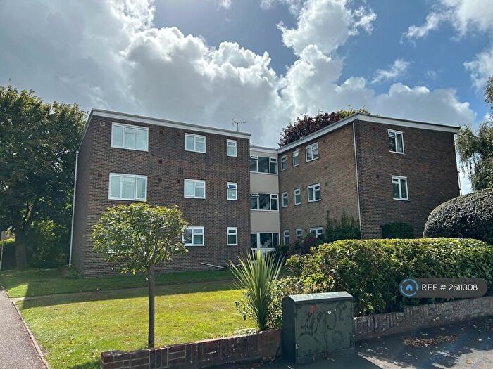 2 Bedroom Flat To Rent In Jupps Lane, Goring-By-Sea, Worthing, BN12