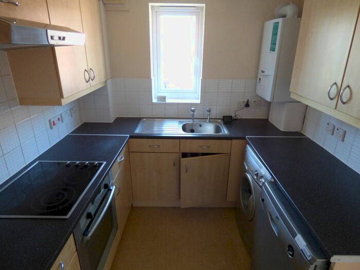 1 Bedroom Flat To Rent In Curtis Street, Swindon, SN1