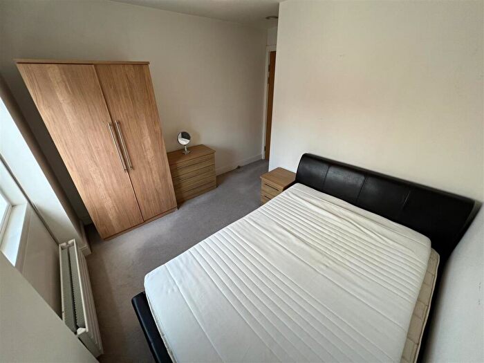 1 Bedroom Apartment To Rent In One Park West, Kenyons Steps, Liverpool, L1