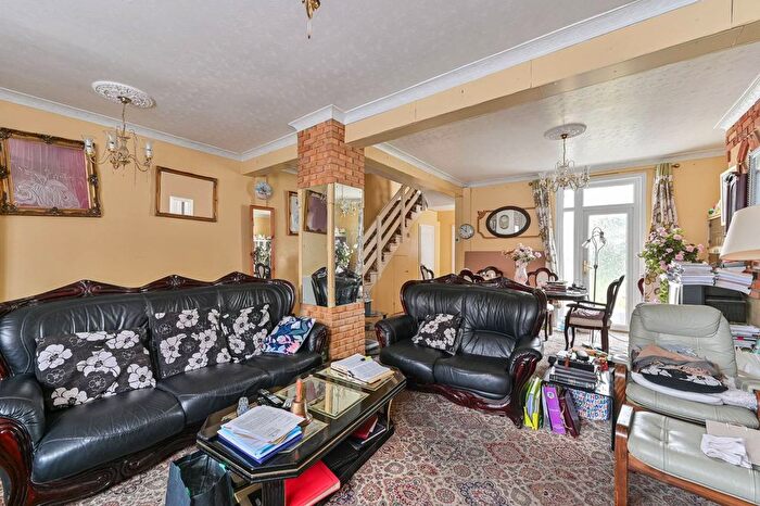 4 Bedroom Terraced House For Sale In Llanover Road, Woolwich, London, SE18