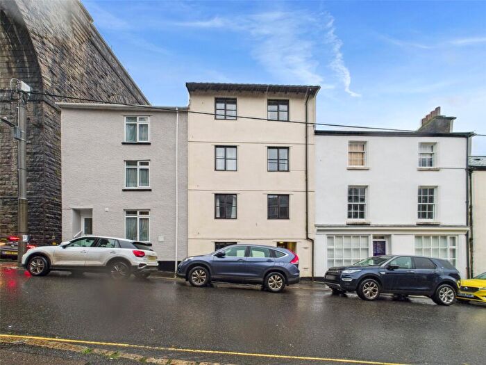 1 Bedroom Flat To Rent In King Street, Tavistock, Devon, PL19