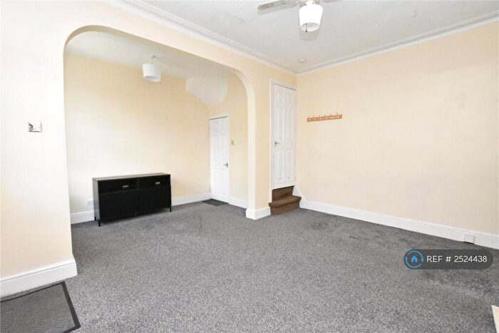 3 Bedroom Terraced House To Rent In Raincliffe Street, Leeds, LS9