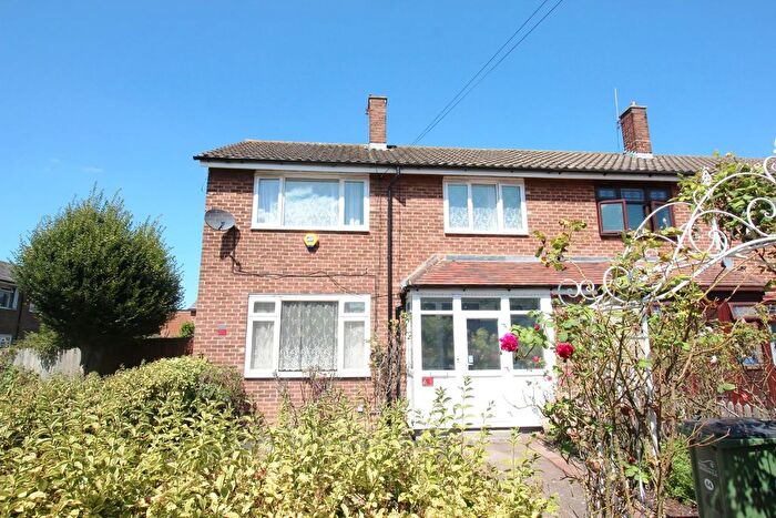 3 Bedroom End Of Terrace House To Rent In Brimpsfield Close, London, SE2