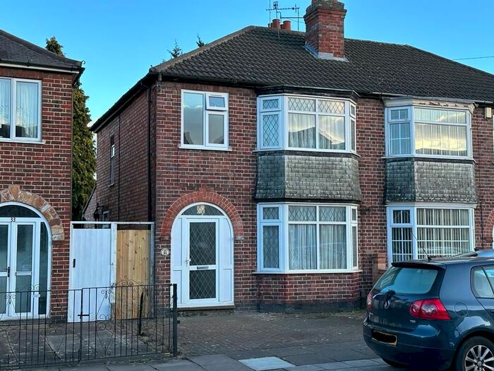 3 Bedroom Semi-Detached House To Rent In Kedleston Road, Leicester, LE5