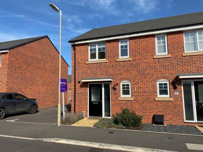 2 Bedroom Semi-Detached House To Rent In Celtic Cross Drive, Kingswinford, DY6