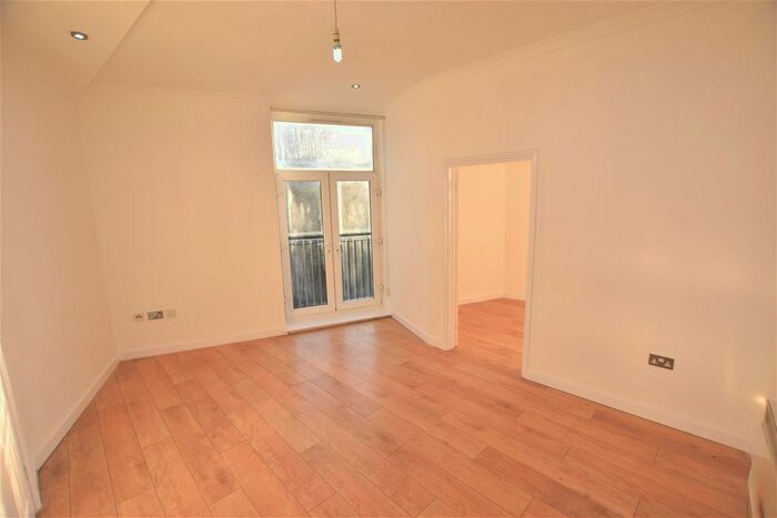 2 Bedroom Flat To Rent In River Soar Living, Western Road, Leicester, LE3