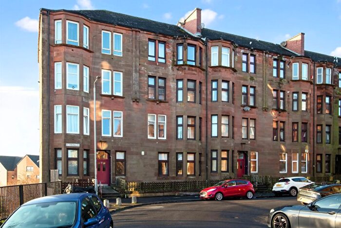 3 Bedroom Flat For Sale In St. Monance Street, Glasgow, G21