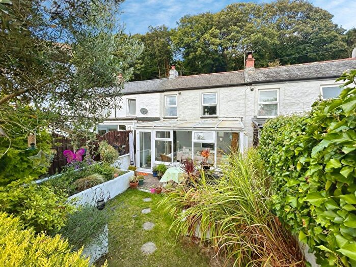 3 Bedroom Cottage For Sale In Angarrack, Charming Mid Terrace Cottage, TR27