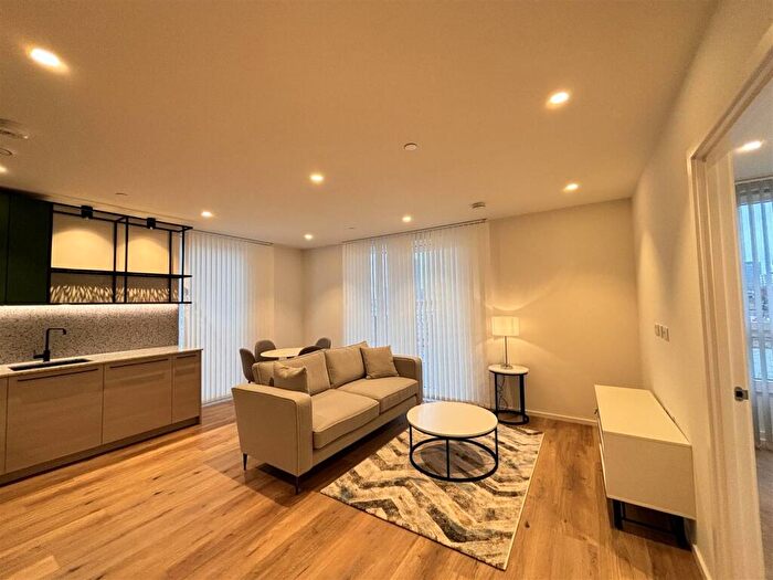 2 Bedroom Apartment To Rent In Iris House, Poplar Riverside, E14