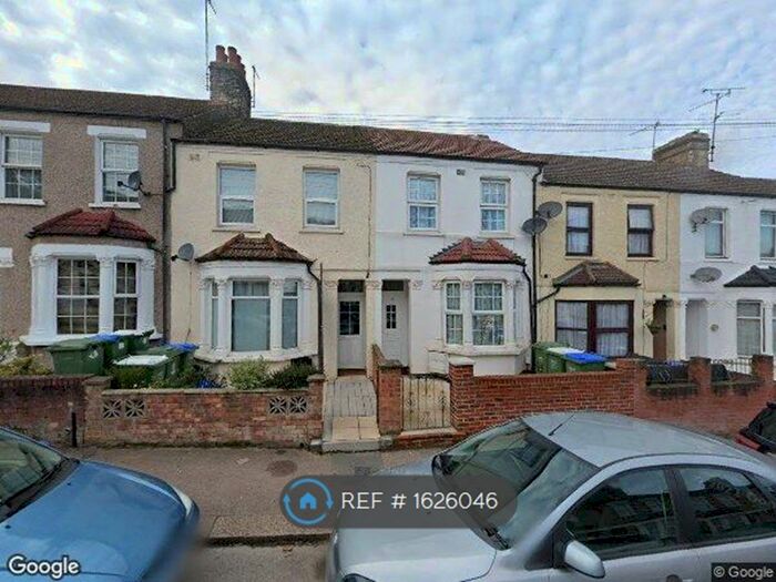 3 Bedroom Terraced House To Rent In Ashburnham Road, Belvedere, DA17