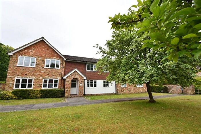 1 Bedroom Flat For Sale In Broadhurst, Farnborough, GU14