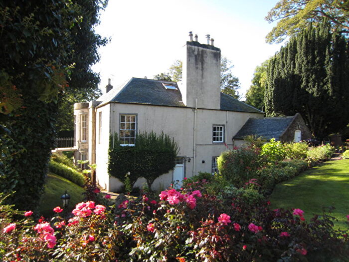 1 Bedroom Flat To Rent In Rainnieston Room, Tillydrone House, The Chanonry, Old Aberdeen, AB24