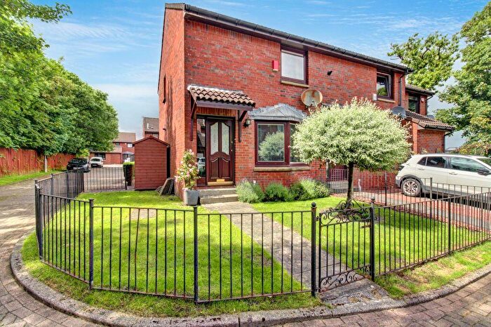 2 Bedroom Terraced House For Sale In Broomfauld Gardens, Dumbarton, G82
