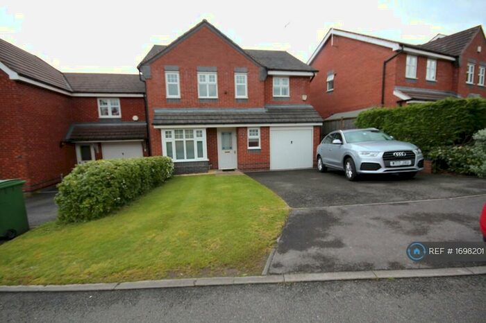 4 Bedroom Detached House To Rent In Honeysuckle Rise, Stafford, ST17