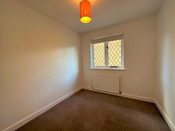 2 Bedroom Bungalow To Rent In Whitelea Crescent, Kilmacolm, Inverclyde, PA13