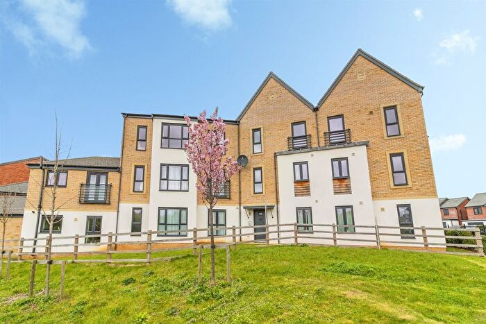 2 Bedroom Flat For Sale In Dartmouth Drive, Broughton, Milton Keynes, MK10