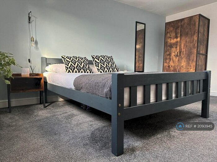 2 Bedroom Flat To Rent In Braunstone Gate, Leicester, LE3