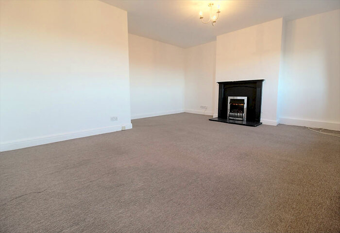 3 Bedroom Flat To Rent In Leeming Gardens, Gateshead, NE9