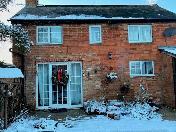 2 Bedroom Property To Rent In High Street, Whaddon, Milton Keynes, MK17