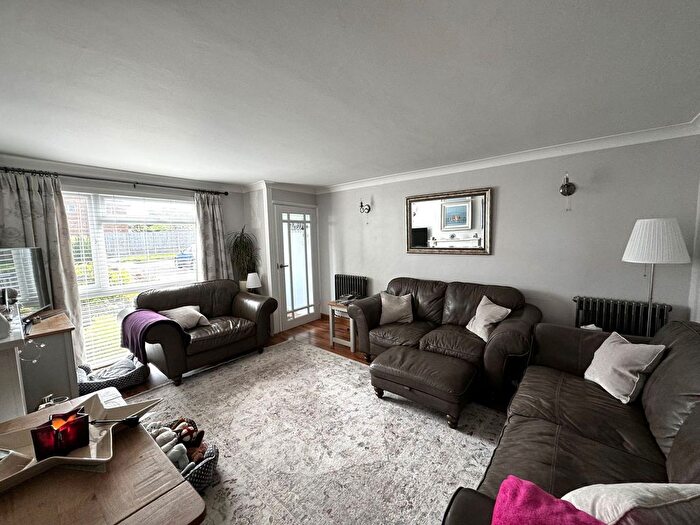 3 Bedroom End Of Terrace House For Sale In Staplehurst, Kent, TN12