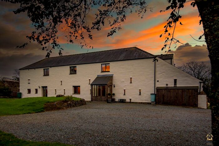 4 Bedroom Detached House For Sale In Robeston West, Milford Haven SA73