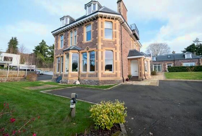 4 Bedroom Flat To Rent In Ewanfield, Crieff, PH7