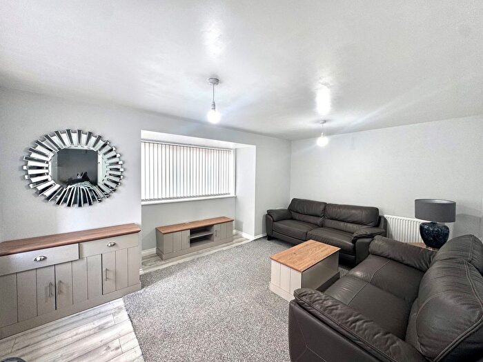 3 Bedroom Semi-Detached House To Rent In Horton Street, West Bromwich, B70