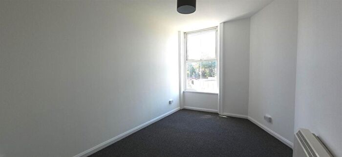 1 Bedroom Flat To Rent In Ramsgate Road, Broadstairs, CT10
