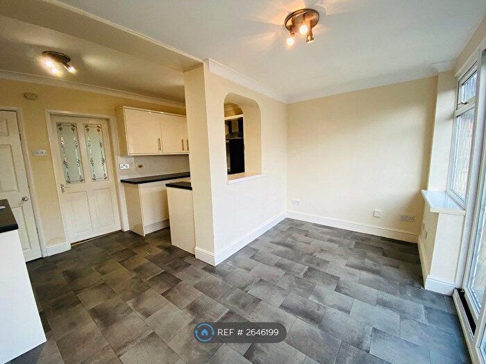 2 Bedroom Semi-detached House To Rent In Tennyson, Doncaster, DN5