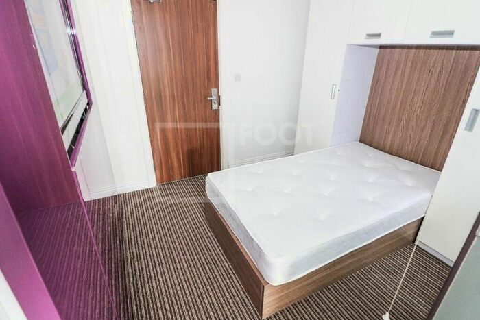 1 Bedroom Flat To Rent In Sunbridge Halls, Sunbridge Road, BD1