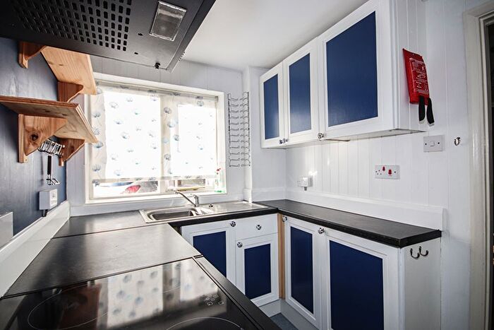 2 Bedroom Flat To Rent In Crown Road, Sittingbourne, Kent, ME10