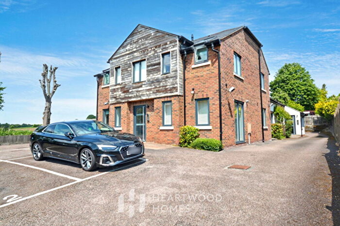 1 Bedroom Flat For Sale In Luton Road, Harpenden, AL5