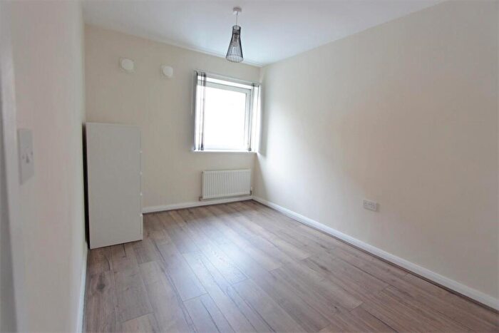 2 Bedroom Apartment To Rent In Fornham Street, Sheffield, S2