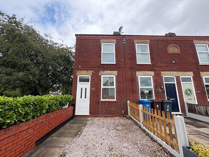 2 Bedroom End Of Terrace House To Rent In Mill Street, Wigan, WN4